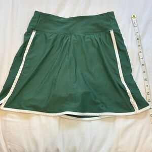 Old Navy Forest Green Skater Skirt with White Trim